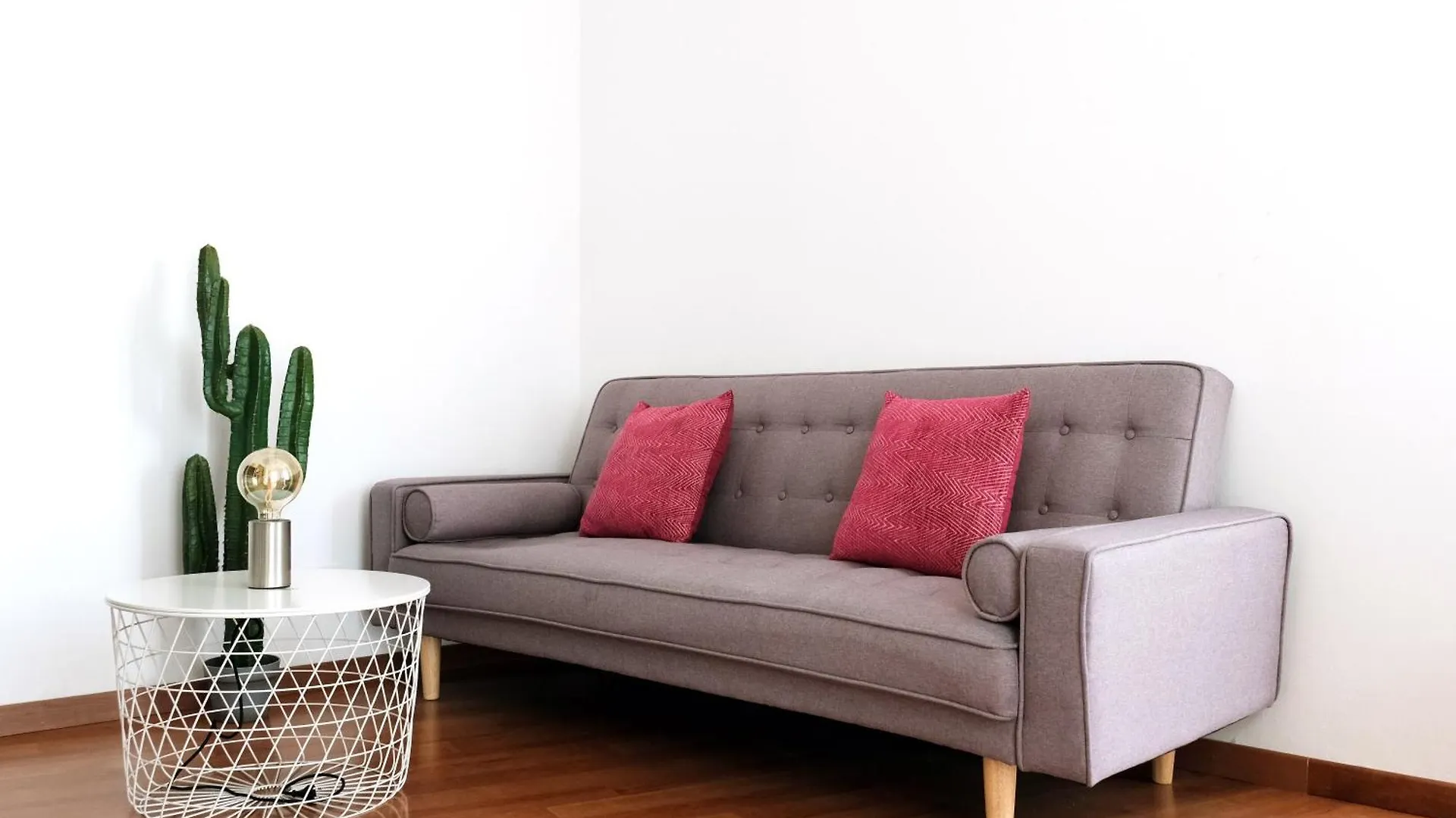 Comecasa 2 Bedrooms 5 Min Walk From Duomo Milan 0*,  Italy